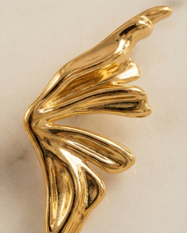 Aveline Feather Drop